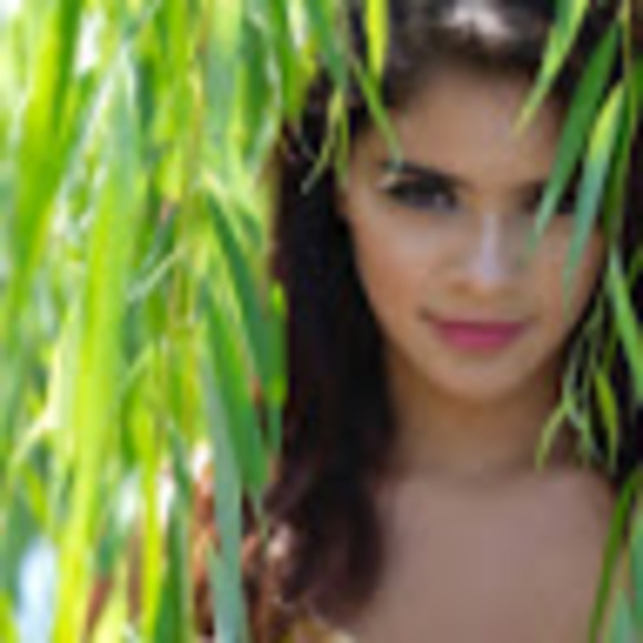 Meet your Posher, Tori - Picture 1 of 1